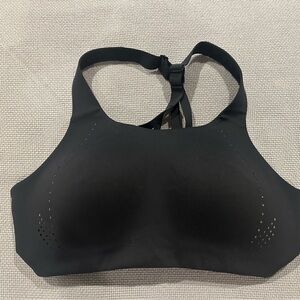 Lululemon High Energy sports bra black size 38C NWOT
